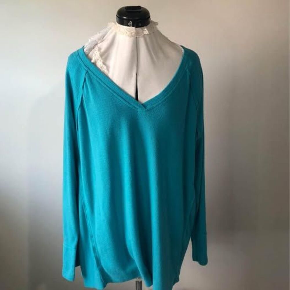 2X Blouse comfy Wild Fox Long Sleeve Blue Blouse 27” pit to pit C7231